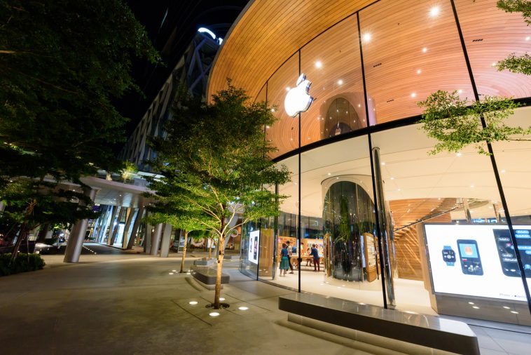 apple store shop front side of the central world shopping center thailand