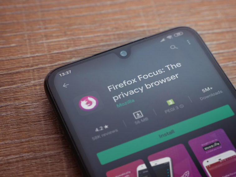 firefox focus app play store page on the display of a black mobi